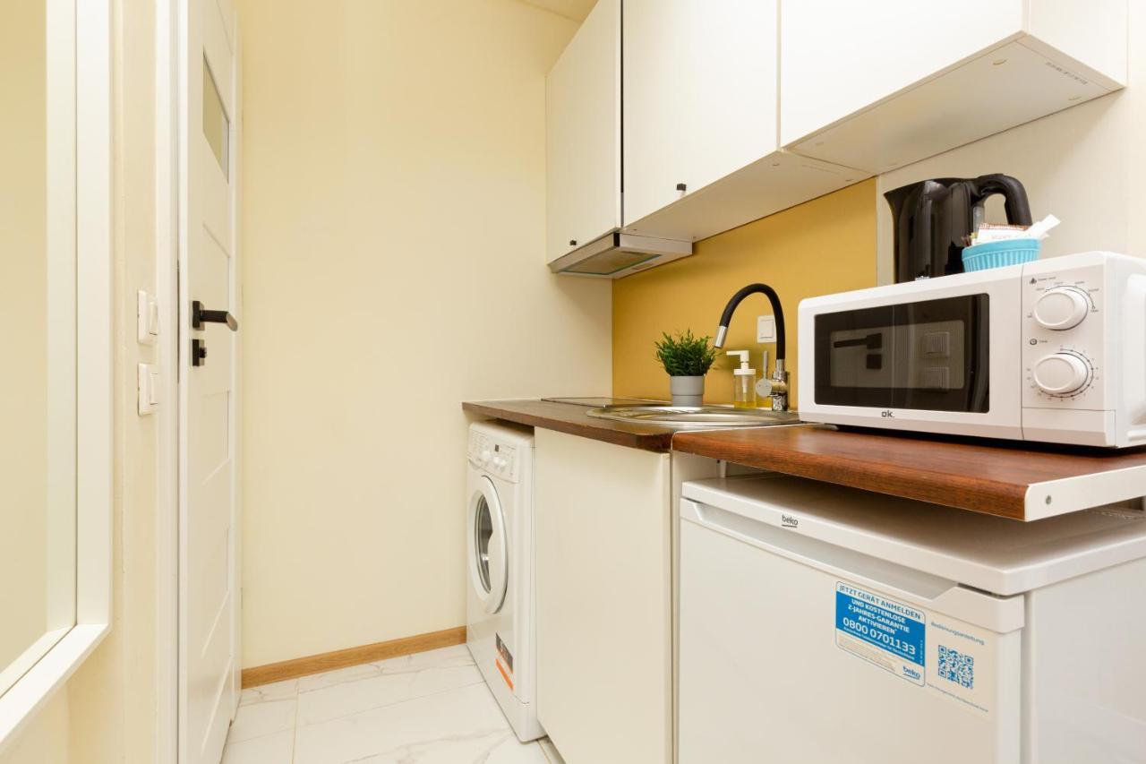 Micro Apartment Miaczynska By Noclegi Renters Varsovia Exterior foto