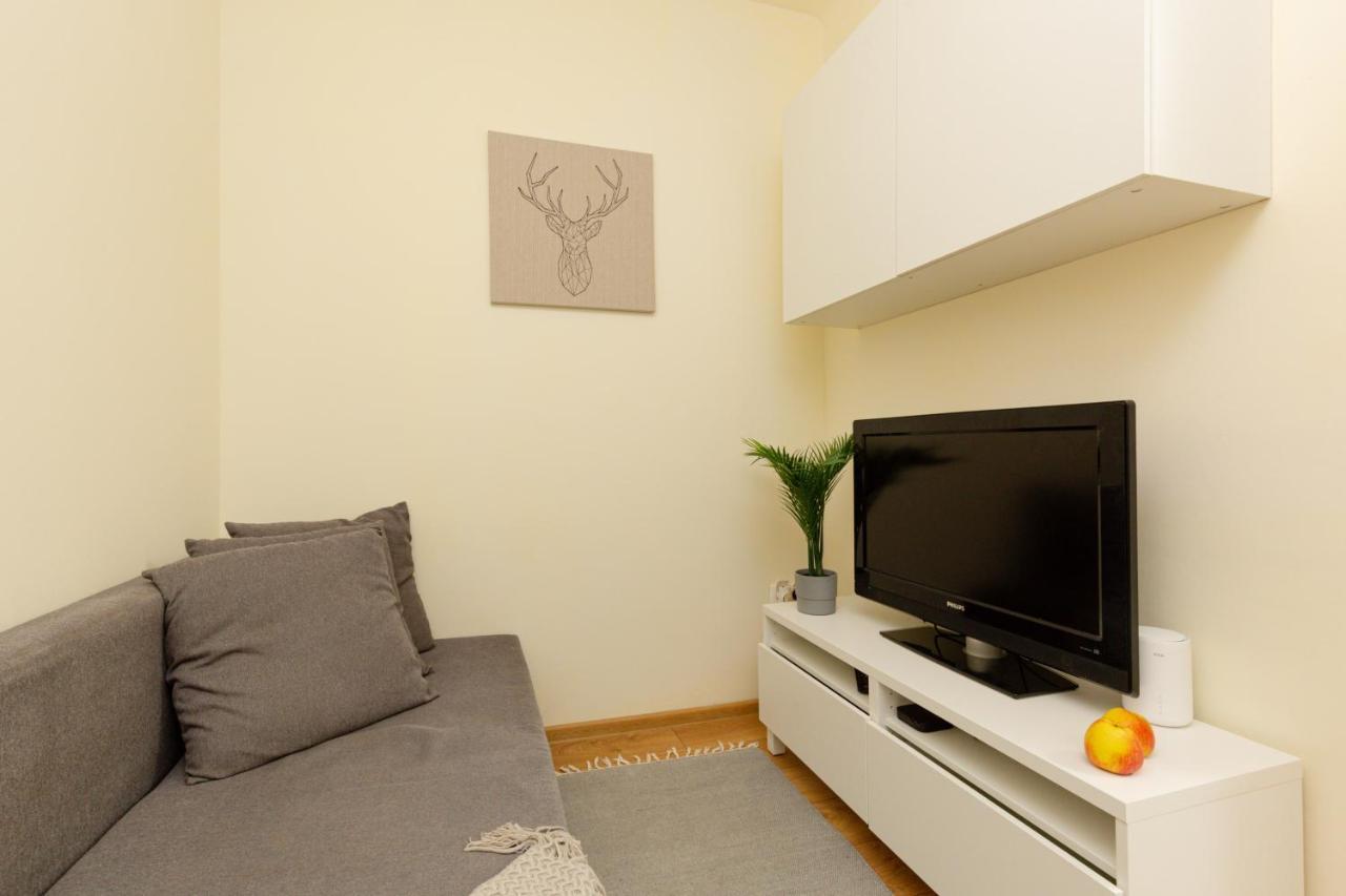 Micro Apartment Miaczynska By Noclegi Renters Varsovia Exterior foto